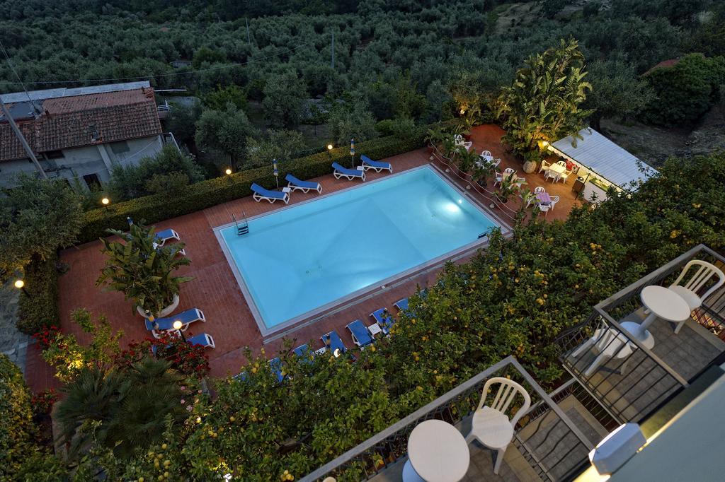 Residence Elvira Diano Marina Exterior foto
